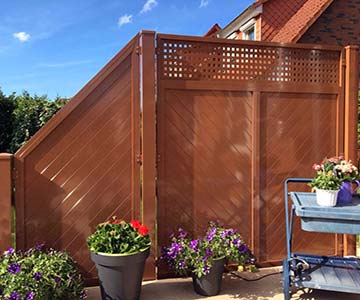 Sichtschutz aus farbigem Alu für Haus und Garten