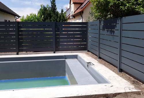 Sichtschutz-Zaun für Pool in Nürnberg
