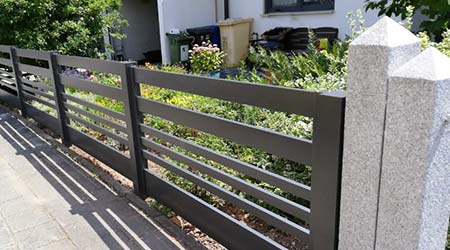 Zaun mit variablen Querlatten in Fürth